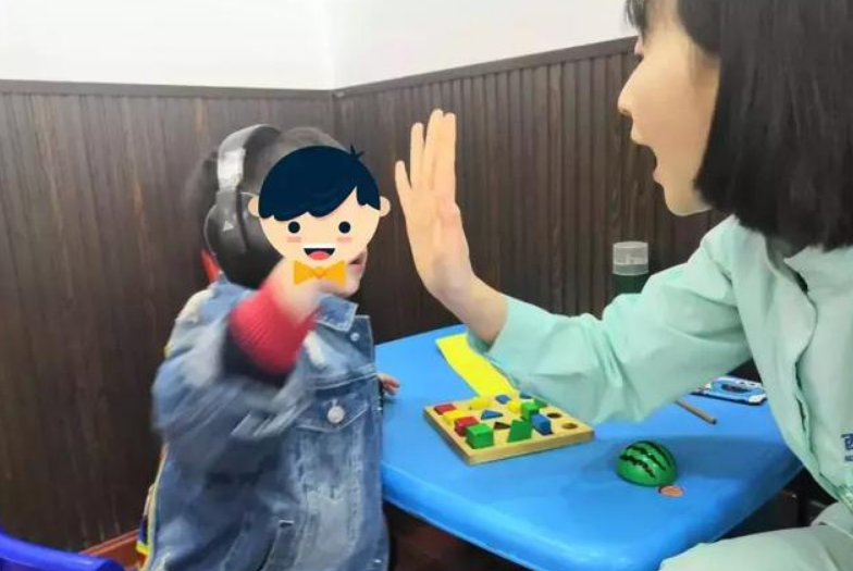 宝宝智力发育落后的表现和特征,如何提高智力31 宝宝智力发育落后的表现和特征,如何提高智力31