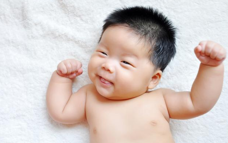 宝宝八个月应该会哪些,八个月婴儿育儿启蒙1 宝宝八个月应该会哪些,八个月婴儿育儿启蒙1