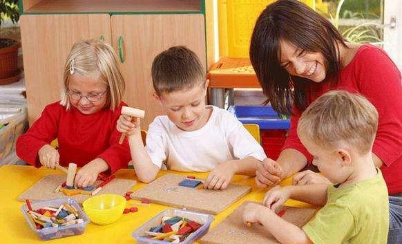 早教机什么牌子比较好？年糕妈妈、小霸王、米兔、巧虎、小熊优彼5款早教机评测(图2)